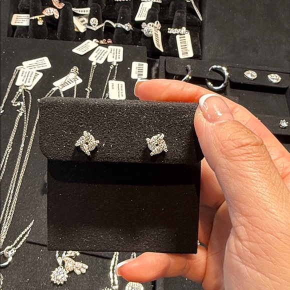 Jewelry - Elegant Silver Stud Earrings